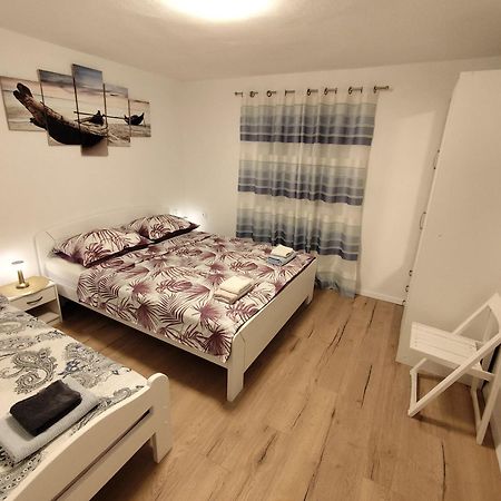 Guesthouse Eljuga Family Stari Grad  Ngoại thất bức ảnh