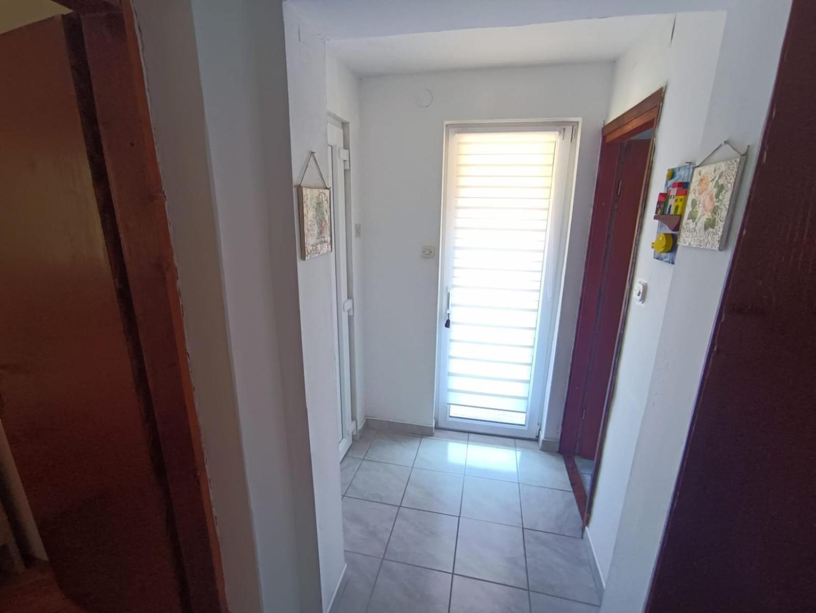 Guesthouse Eljuga Family Stari Grad  Ngoại thất bức ảnh
