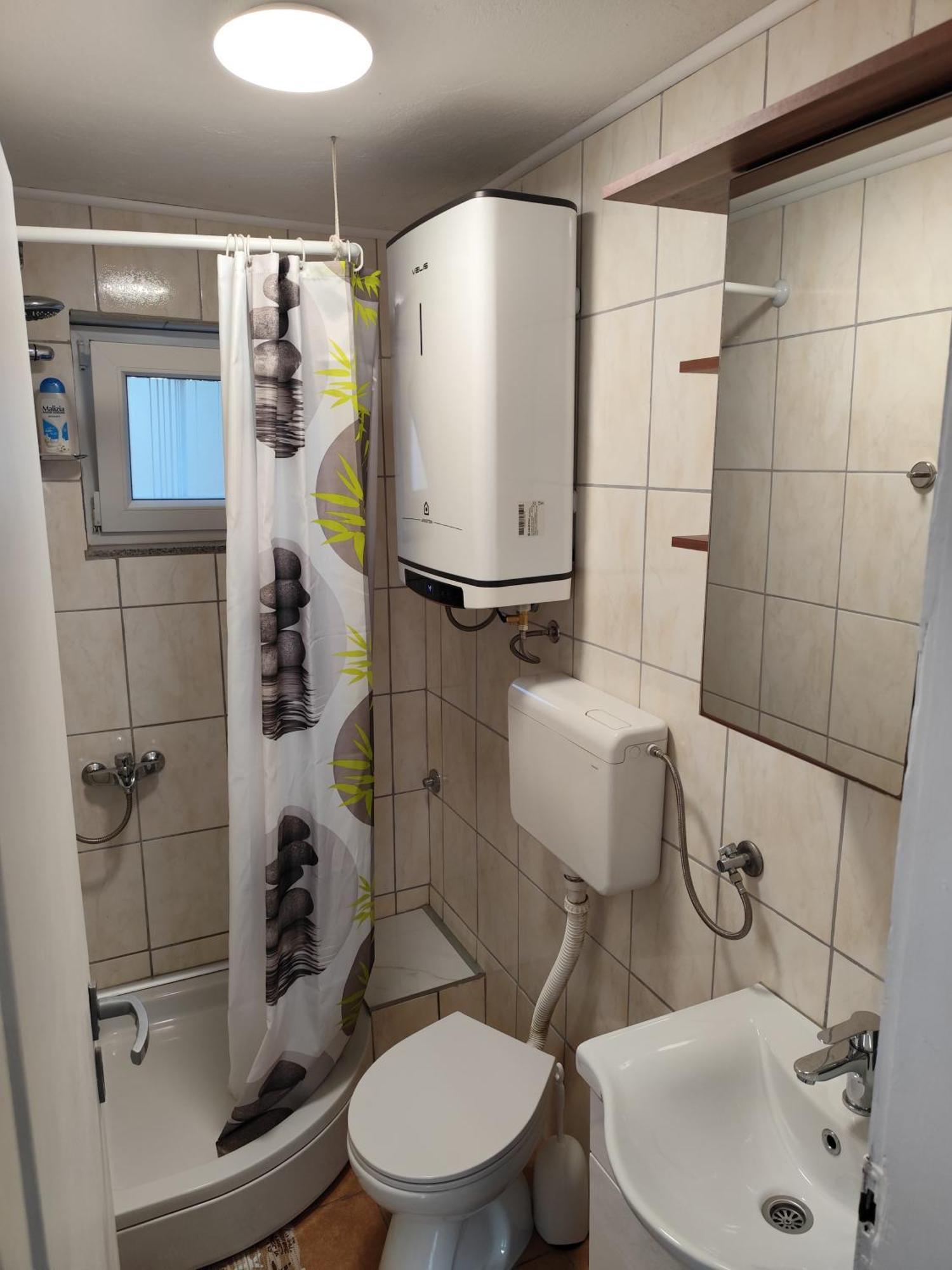 Guesthouse Eljuga Family Stari Grad  Ngoại thất bức ảnh